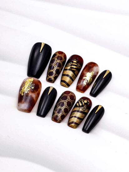 presson nails, acrylic nails, honey nails, glue on nails, luxurious nails